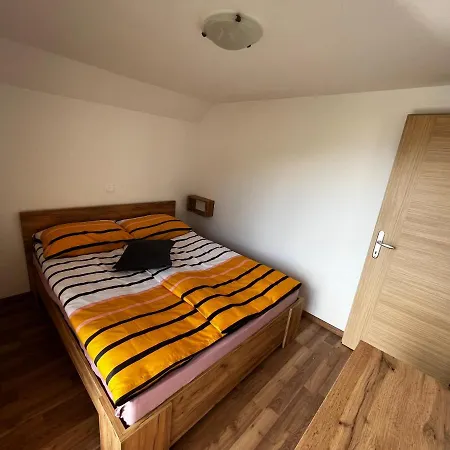 Apartma Ela * Zgornje Gorje