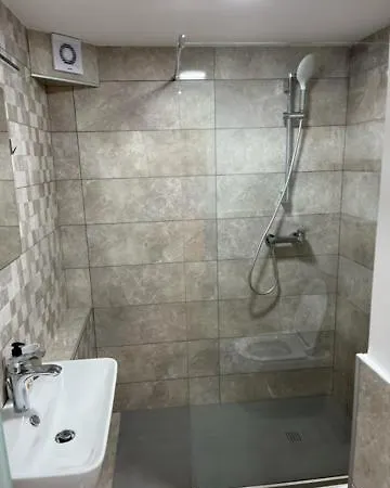 Apartma Ela *